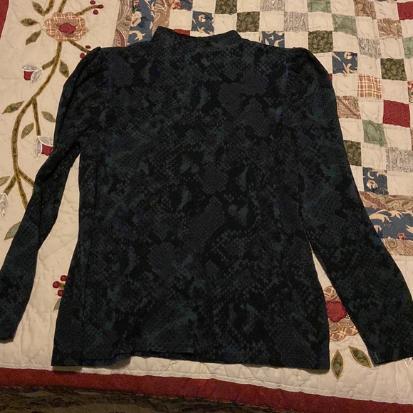 Ann Taylor Factory long sleeve turtleneck - Picture 2 of 3